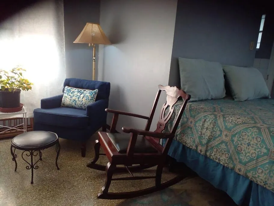 Aunt G'S Homestay Kingston