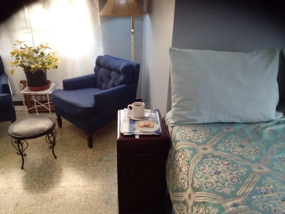 Apartment Aunt G'S Homestay Kingston Jamaica