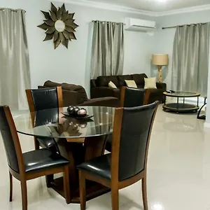 Apartment Hamptons At Fairway Across From Ac Marriott Unit No3, Kingston